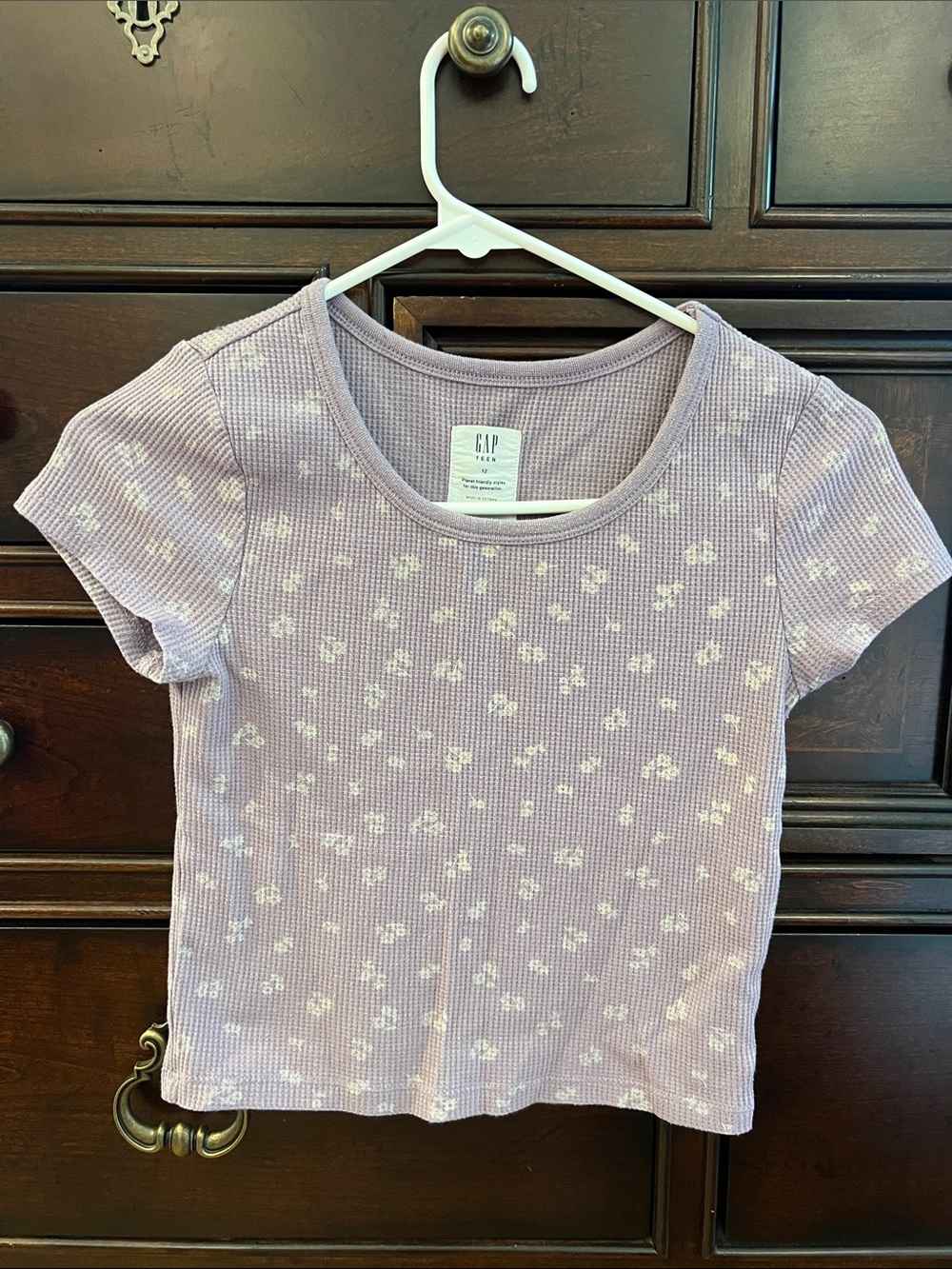 GAP Lavender Short Sleeve Waffle Tee with White Floral Dots